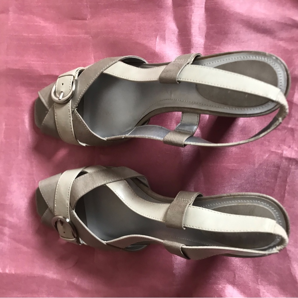 Sandals 👡. - Picture 2 of 10